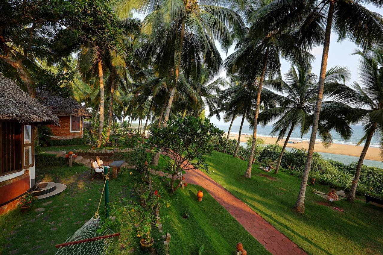 Soma Manaltheeram Ayurveda Beachvillage Kovalam Esterno foto