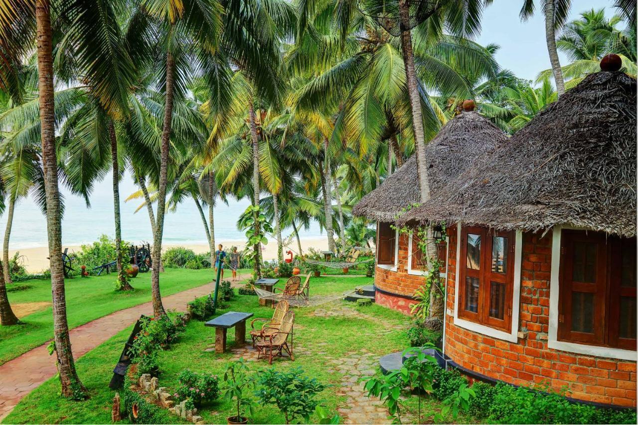 Soma Manaltheeram Ayurveda Beachvillage Kovalam Esterno foto