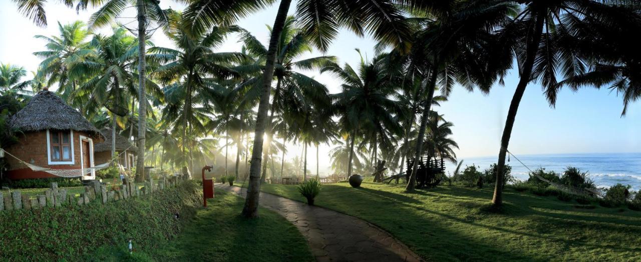 Soma Manaltheeram Ayurveda Beachvillage Kovalam Esterno foto